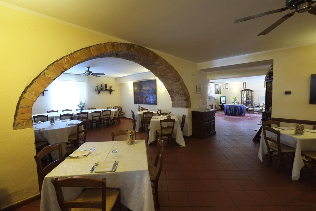 Hotel La Penisola Baschi